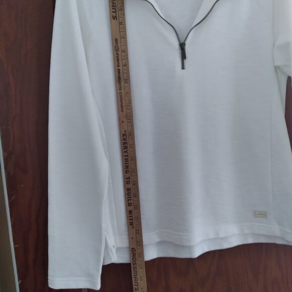 LL Bean size PETITE size  Small  Peaks Island 1/4 zip sweatshirt. White - Picture 4 of 6